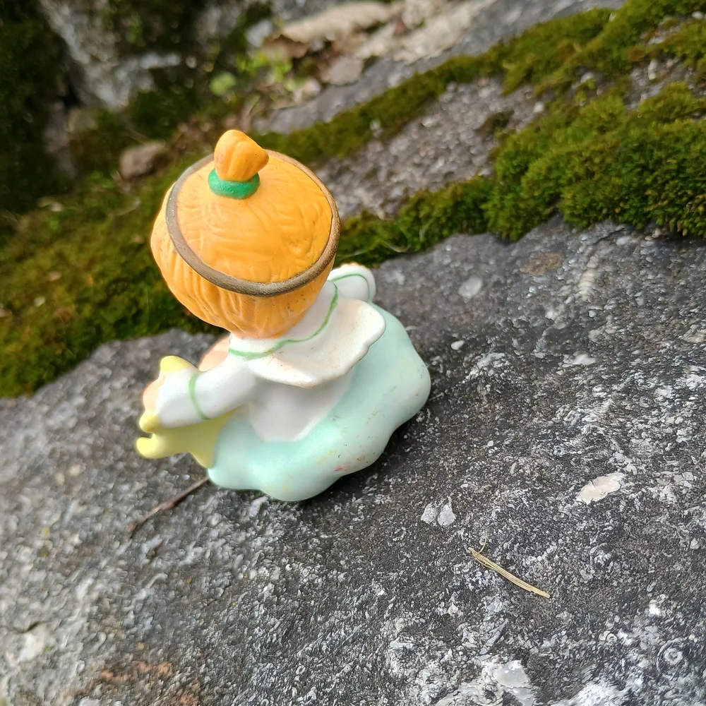 VTG 1980s Hallmark angel on a cloud ornament, Christmas ornament, cute core vibe